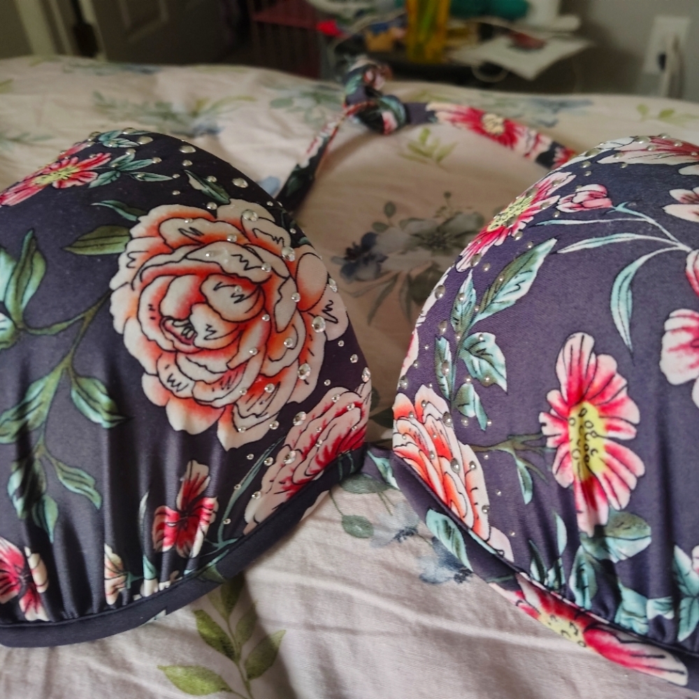 Flor Print Women's Intimate Bra 38 DD.